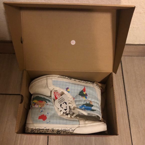 Vans Other - Save our planet vans
